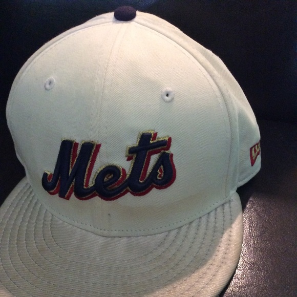 New Era New York Mets Custom Hat 7 1/4 Fitted - Picture 2 of 4